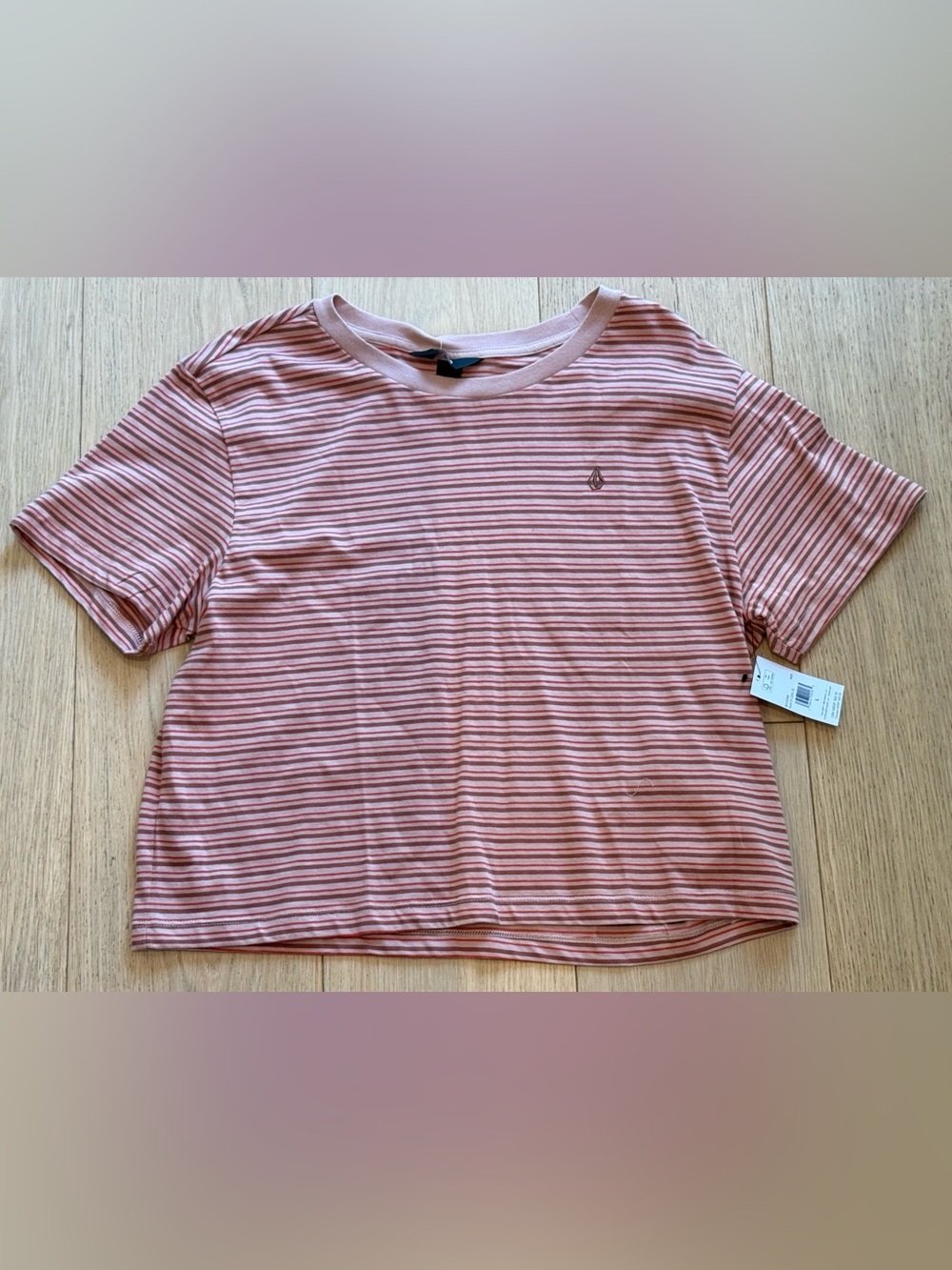 Volcom Play It Cool Striped Crop Tee Size L NWT 100% Cotton Summer Vaca - Picture 2 of 6